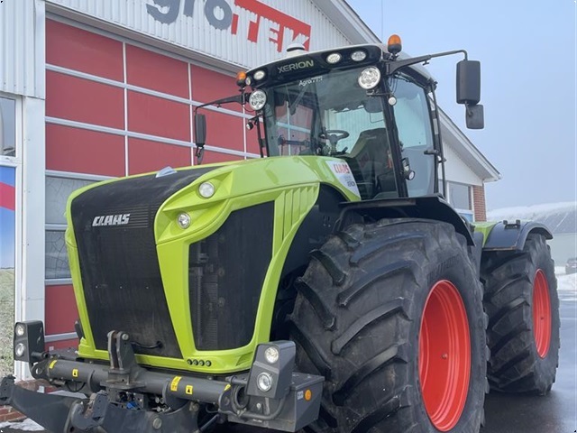 CLAAS XERION 5000  VC