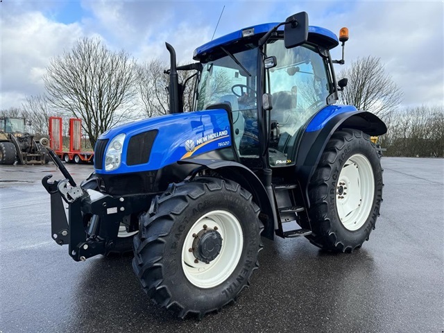 New Holland T6020 Plus