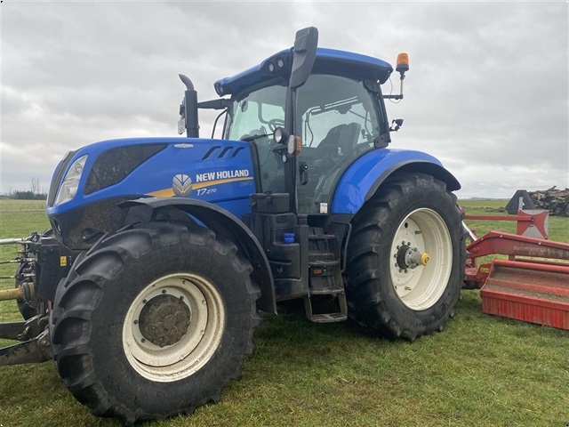 New Holland T7.270 AC STAGE V