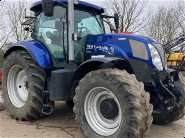New Holland T.210 AC