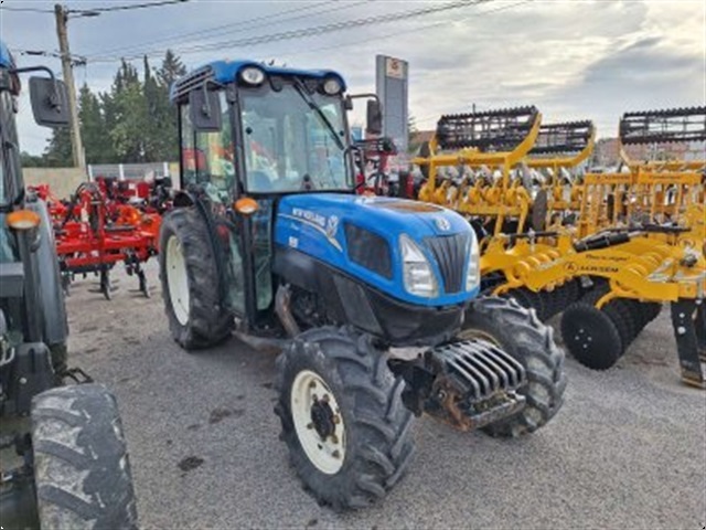 New Holland T4.95N