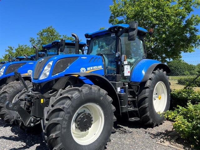 New Holland T7.230 AC STAGE V
