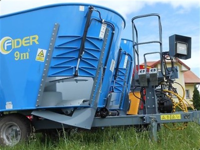 - - - Fider 7-12 m3 * fodder mixer from Zamet / CARRO DE ALIMENTACION / Futterwagen