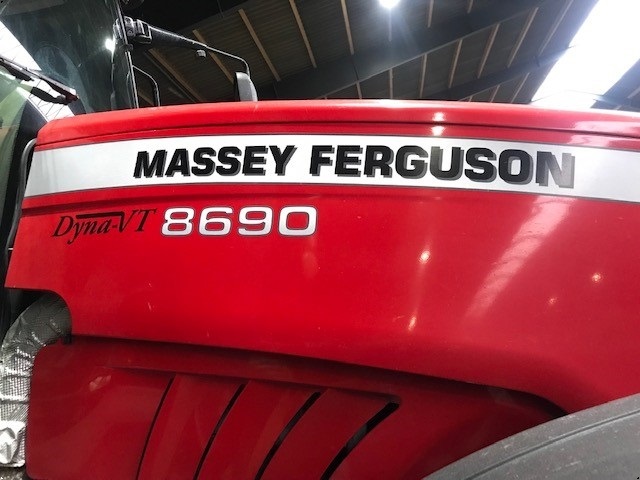 Massey Ferguson 8690 DYNA VT EXCELLENCE
