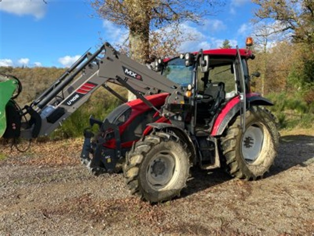 Valtra A 74 + CHARGEUR