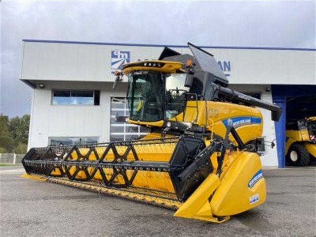 New Holland CH 7.70 LATERALE